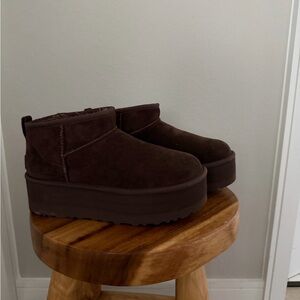 UGG Ultra Mini Platform — BRAND NEW